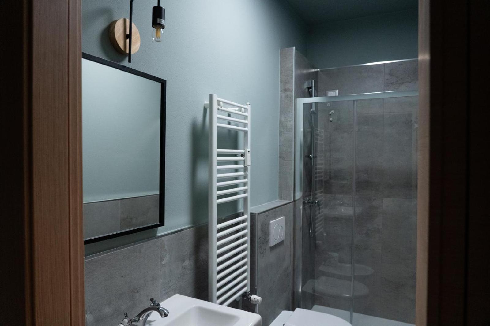 Le Viole en Pisa — bathroom