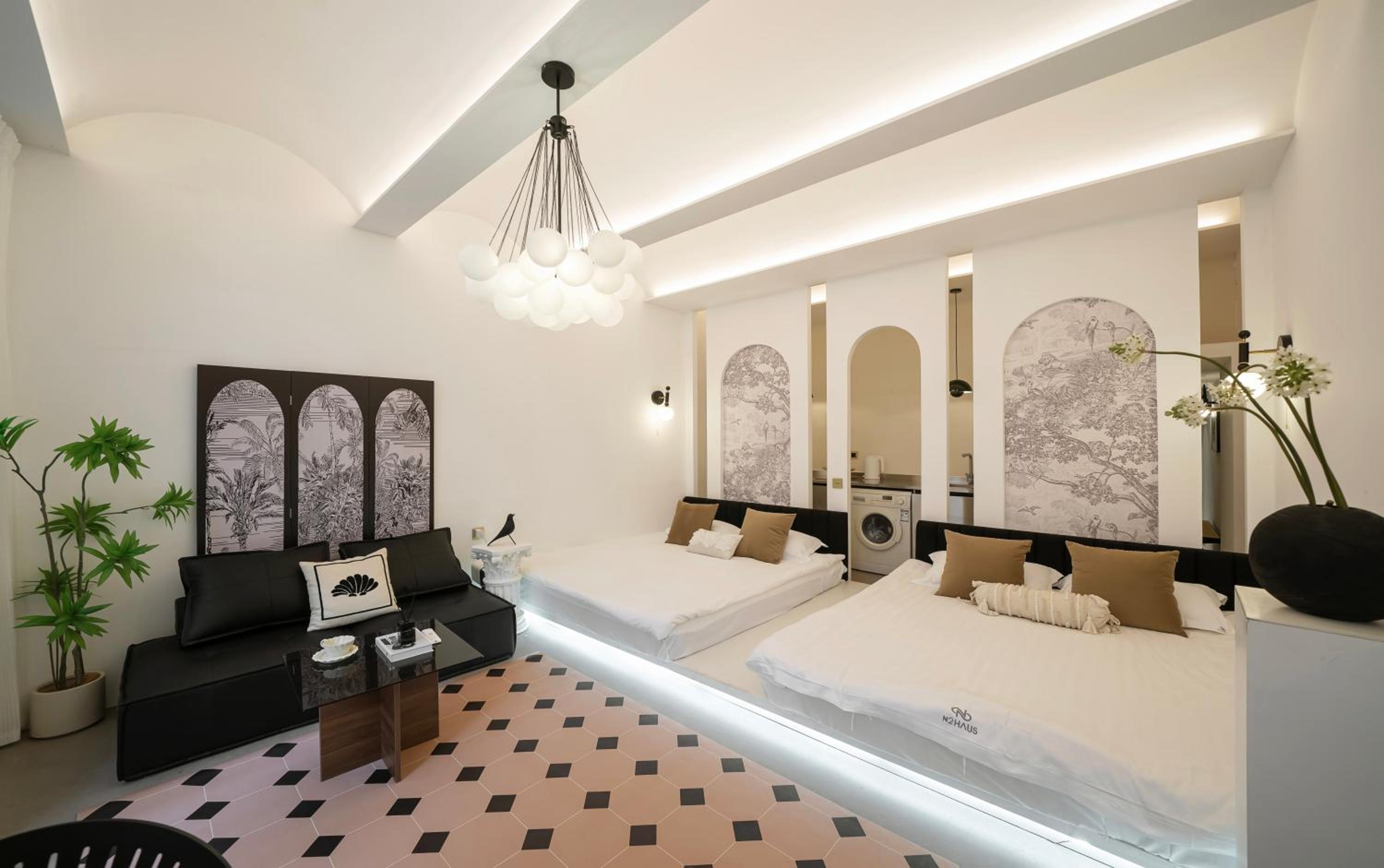 Moment Home-Jing'an Temple near the subway, private yard Townhouse garden villa,2 king-size beds