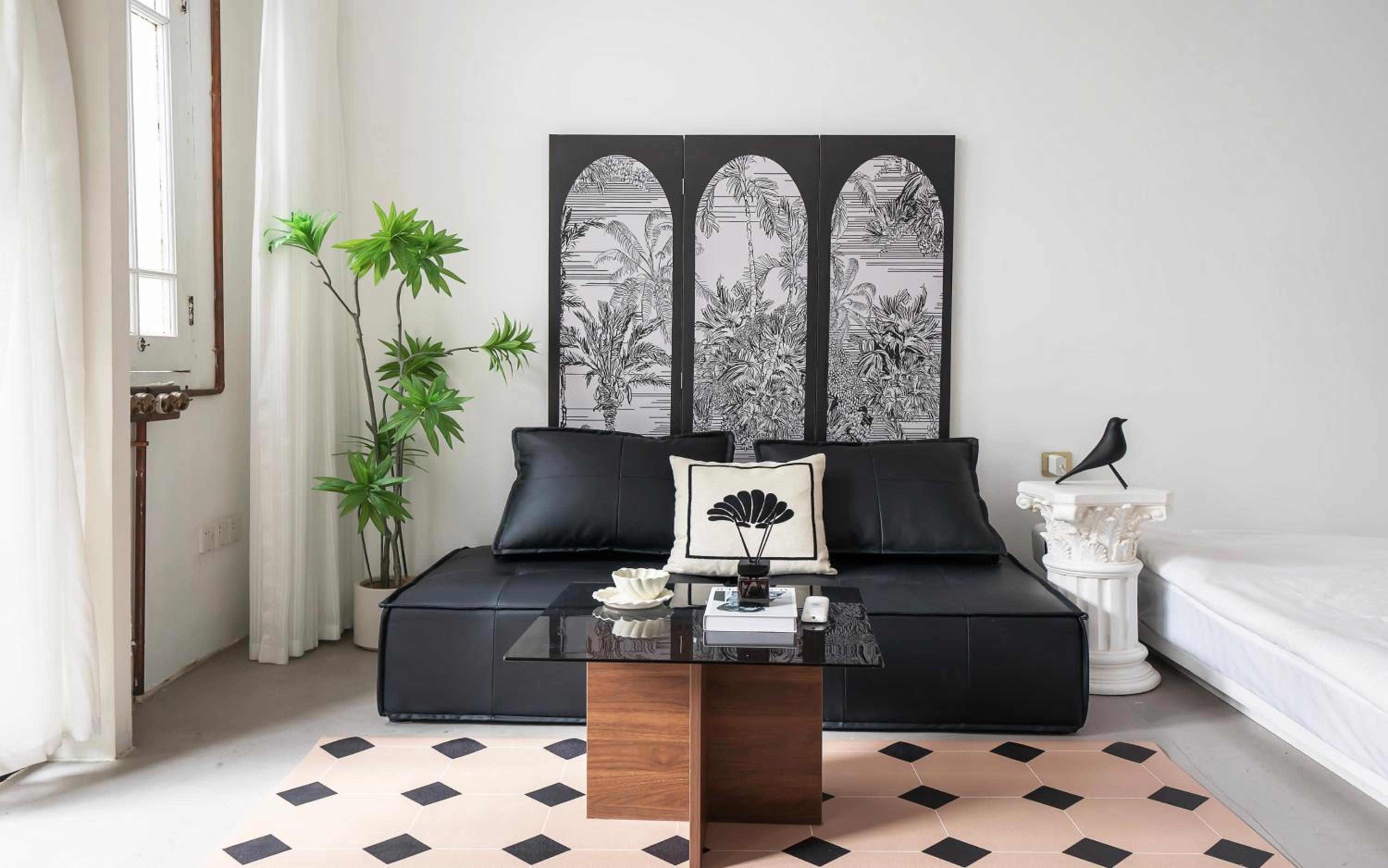 Moment Home-Jing'an Temple near the subway, private yard Townhouse garden villa,2 king-size beds