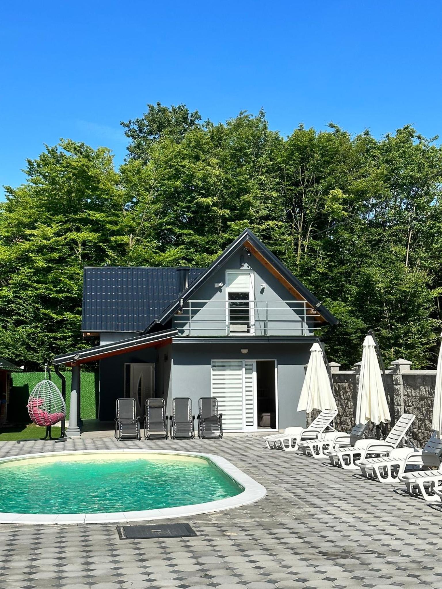 Villa Akish