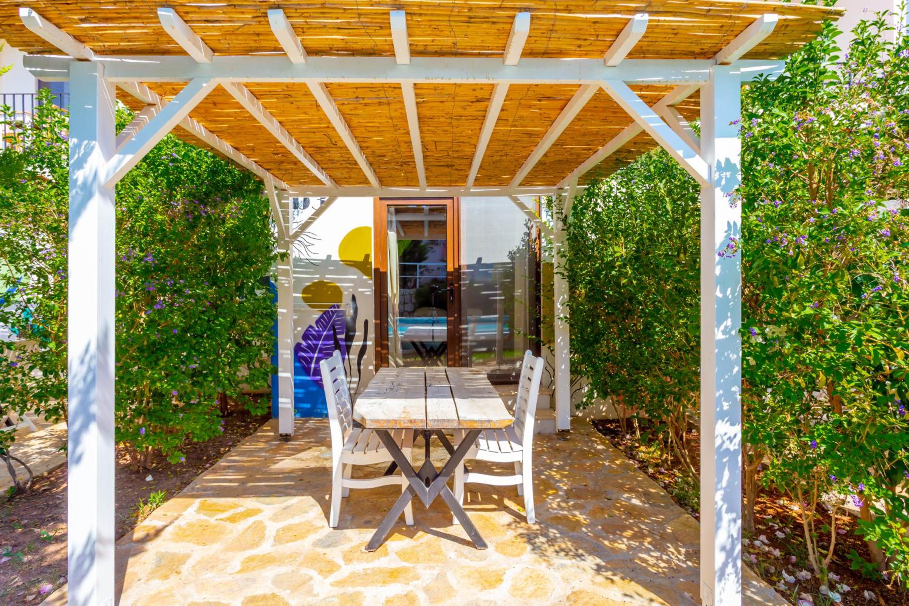 Sea Garden - Image 96