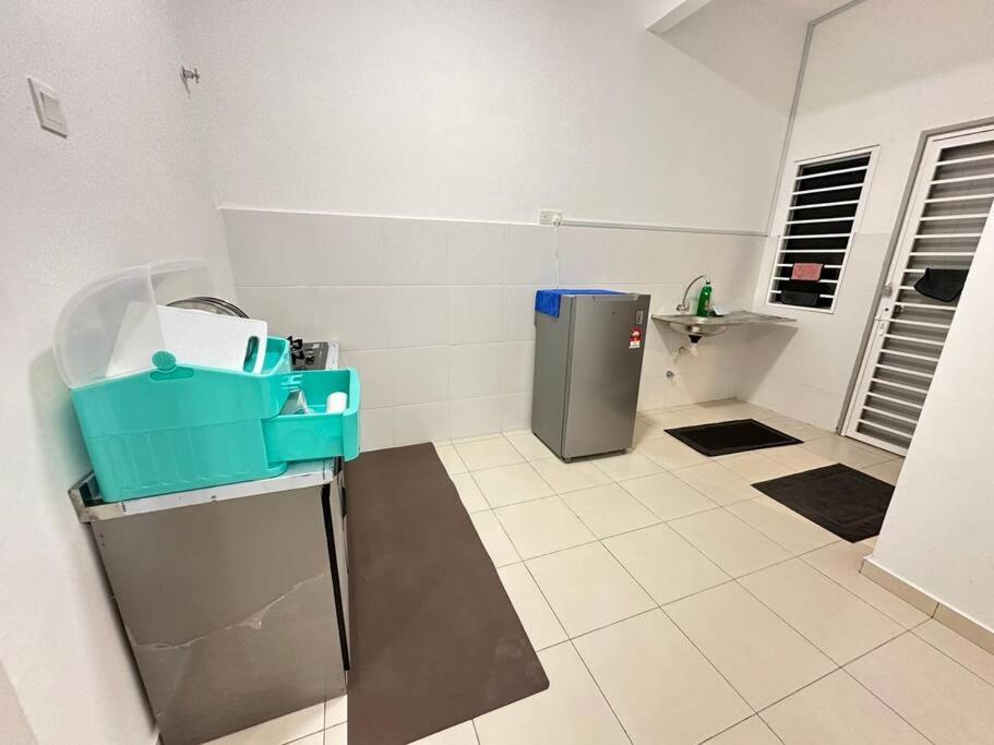 Kuala Selangor 16pax, Karaoke ,End lot 3 Storey photo 5