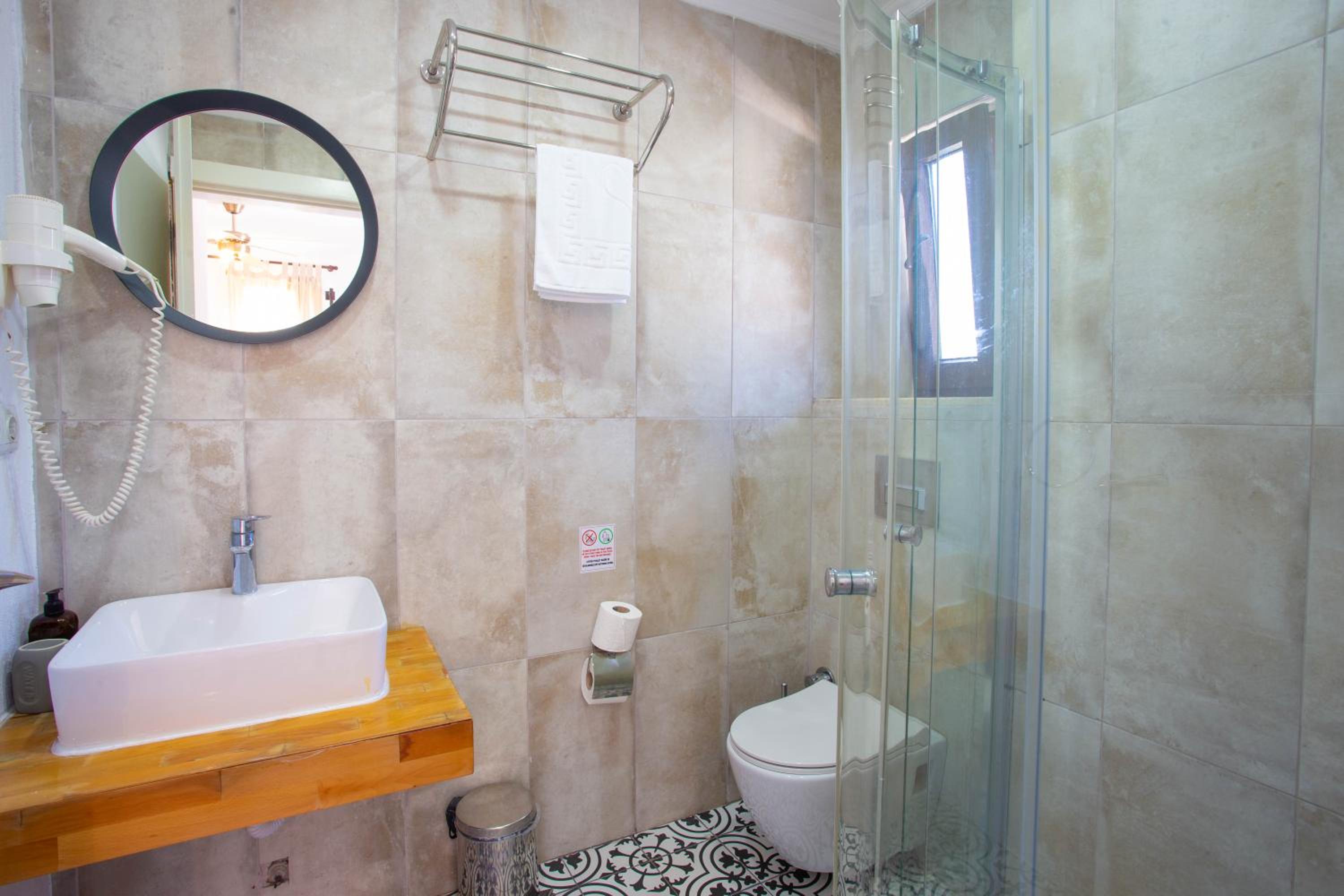 Sea Garden - Image 97