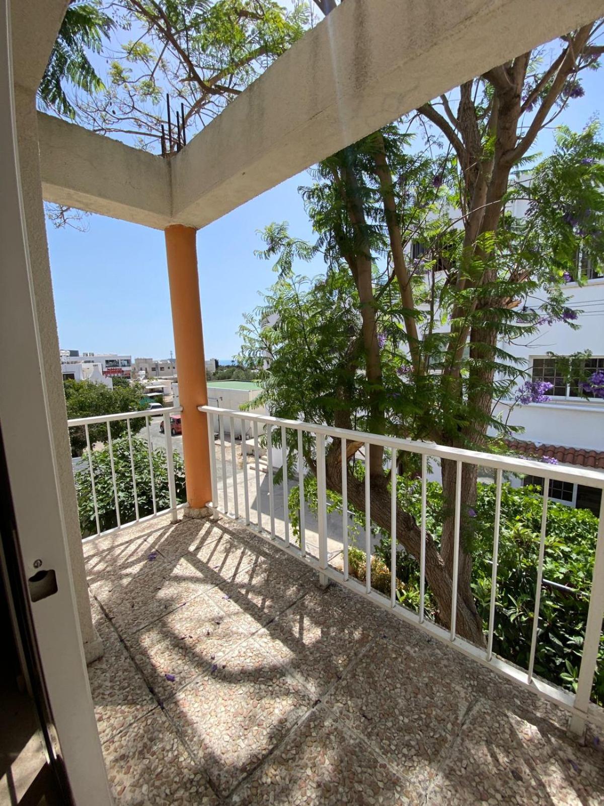 Three Bedroom with Fireplace and Piano