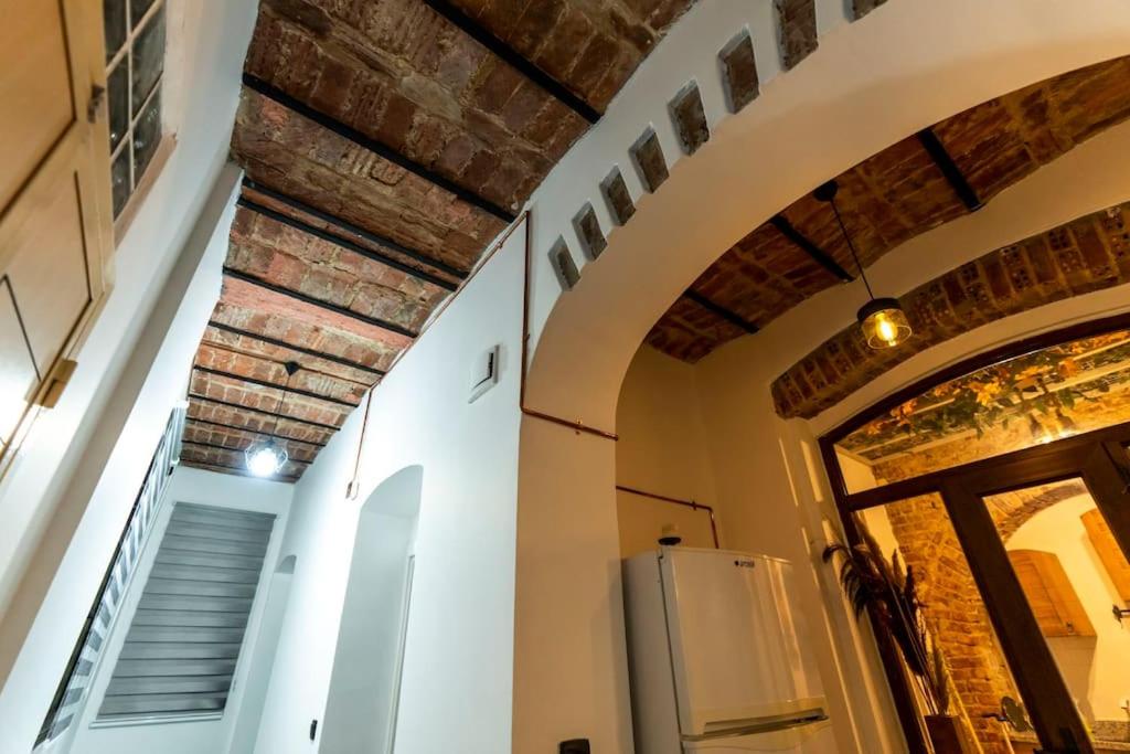 Big historical flat in Istanbul Galata