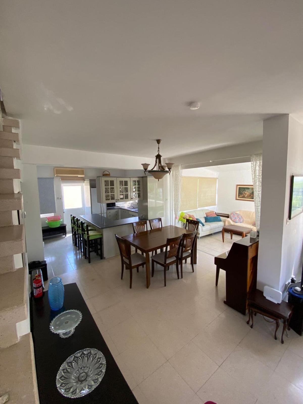 Three Bedroom with Fireplace and Piano