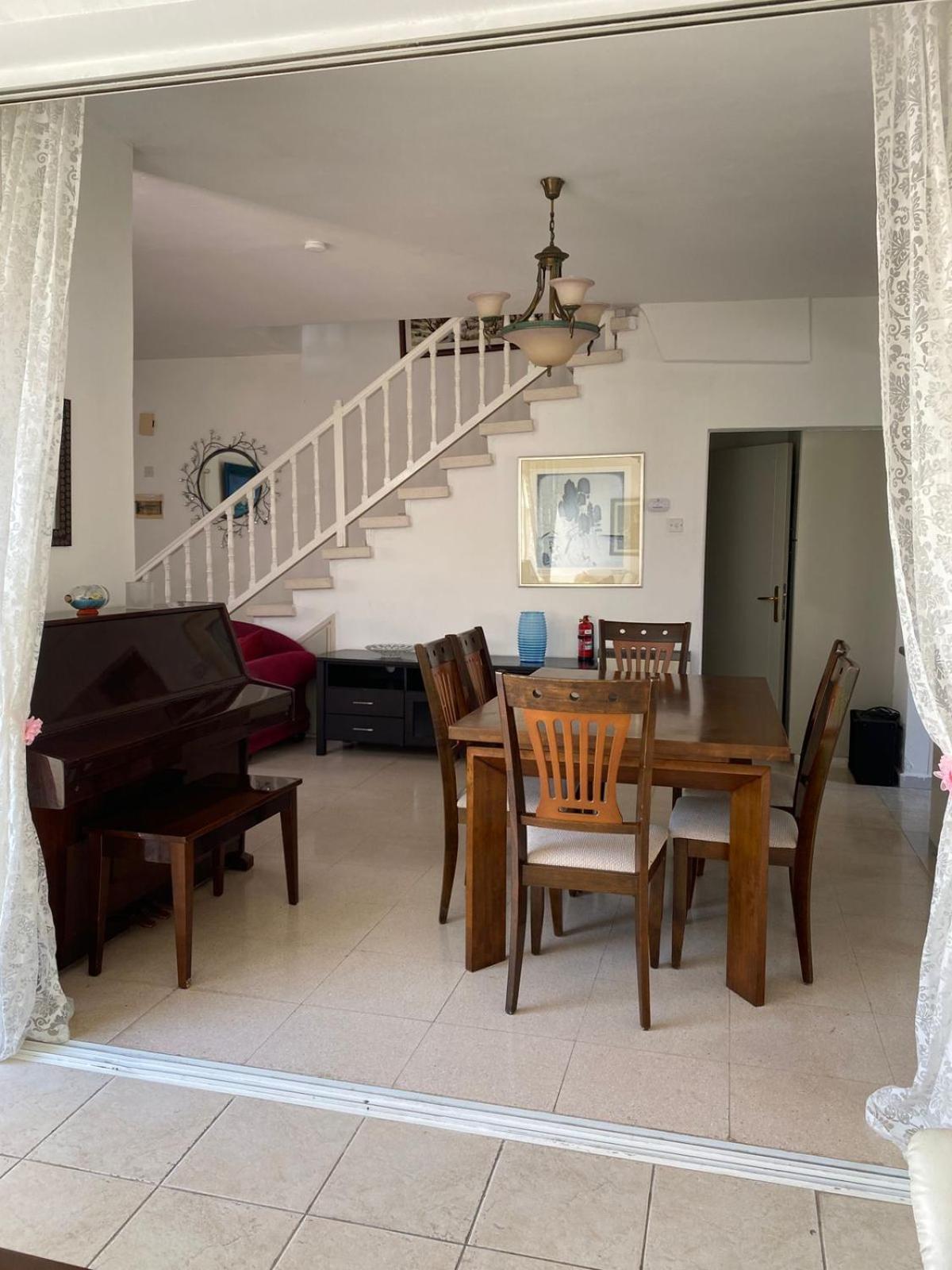 Three Bedroom with Fireplace and Piano
