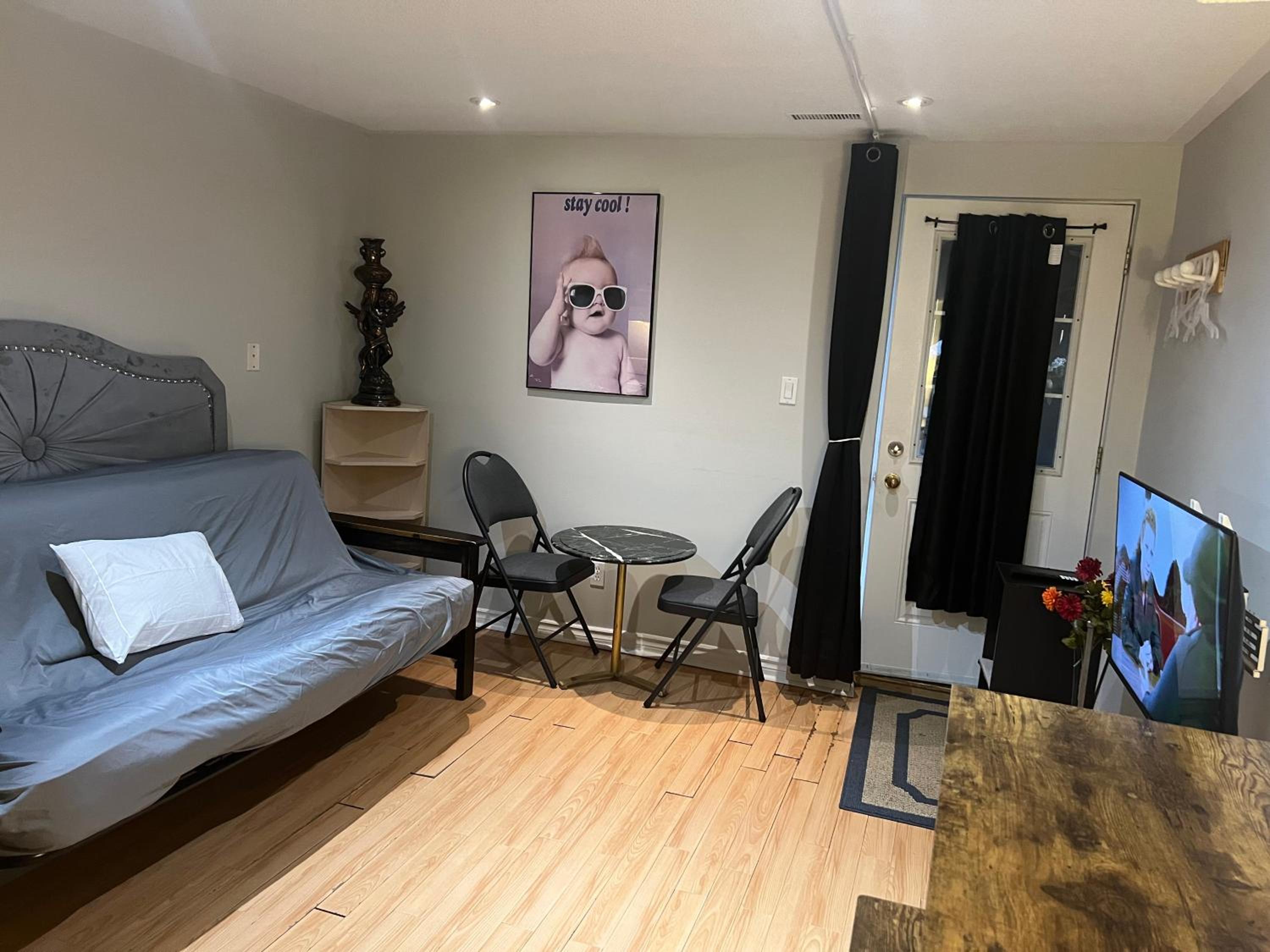 Your Own Suite-Modern Charm Hideaway Near Tor Airpt