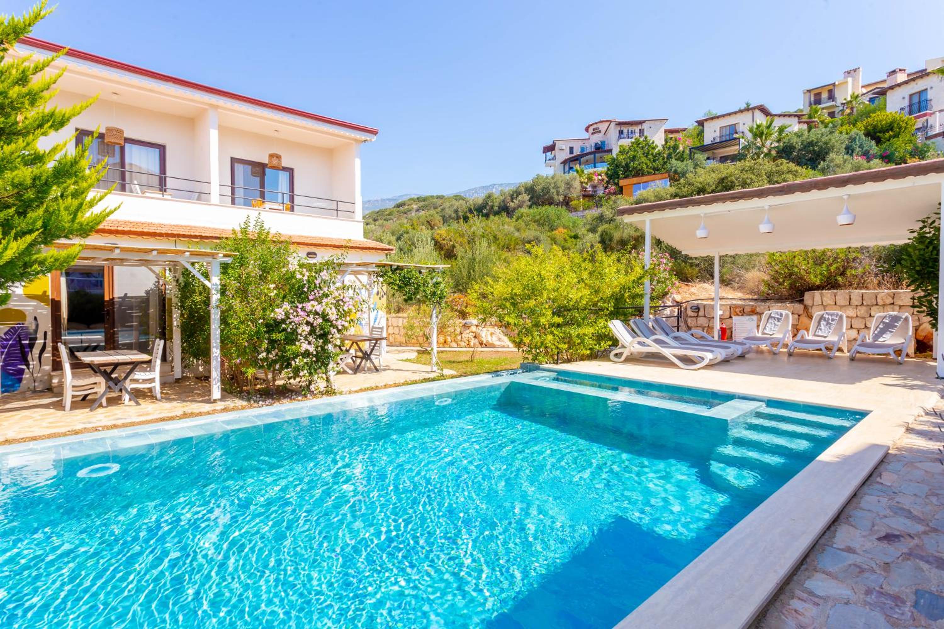 Sea Garden - Image 11