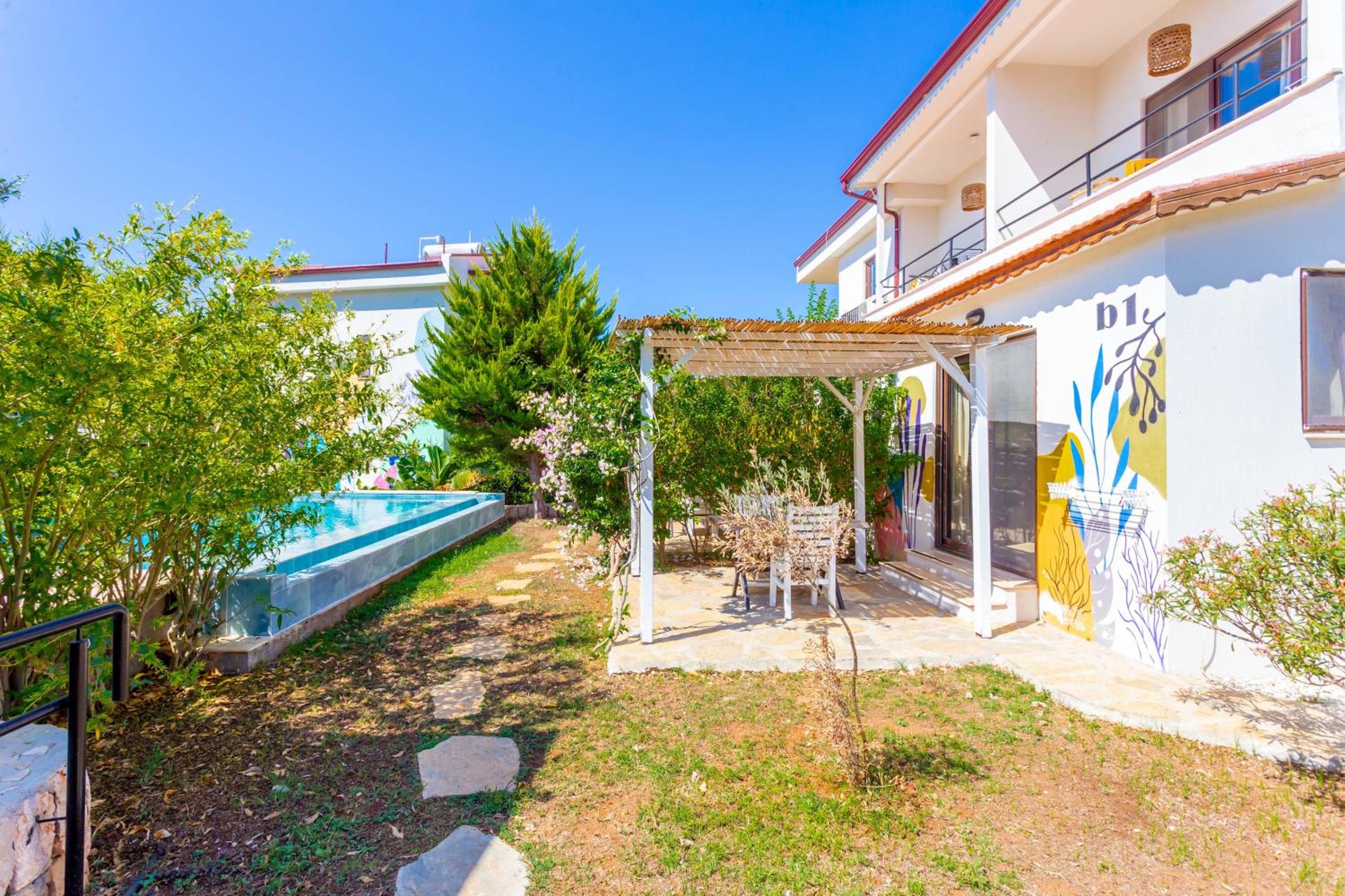 Sea Garden - Image 75