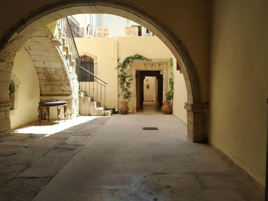 Kamaraki Studios Old Town Rethymno 5 view 2