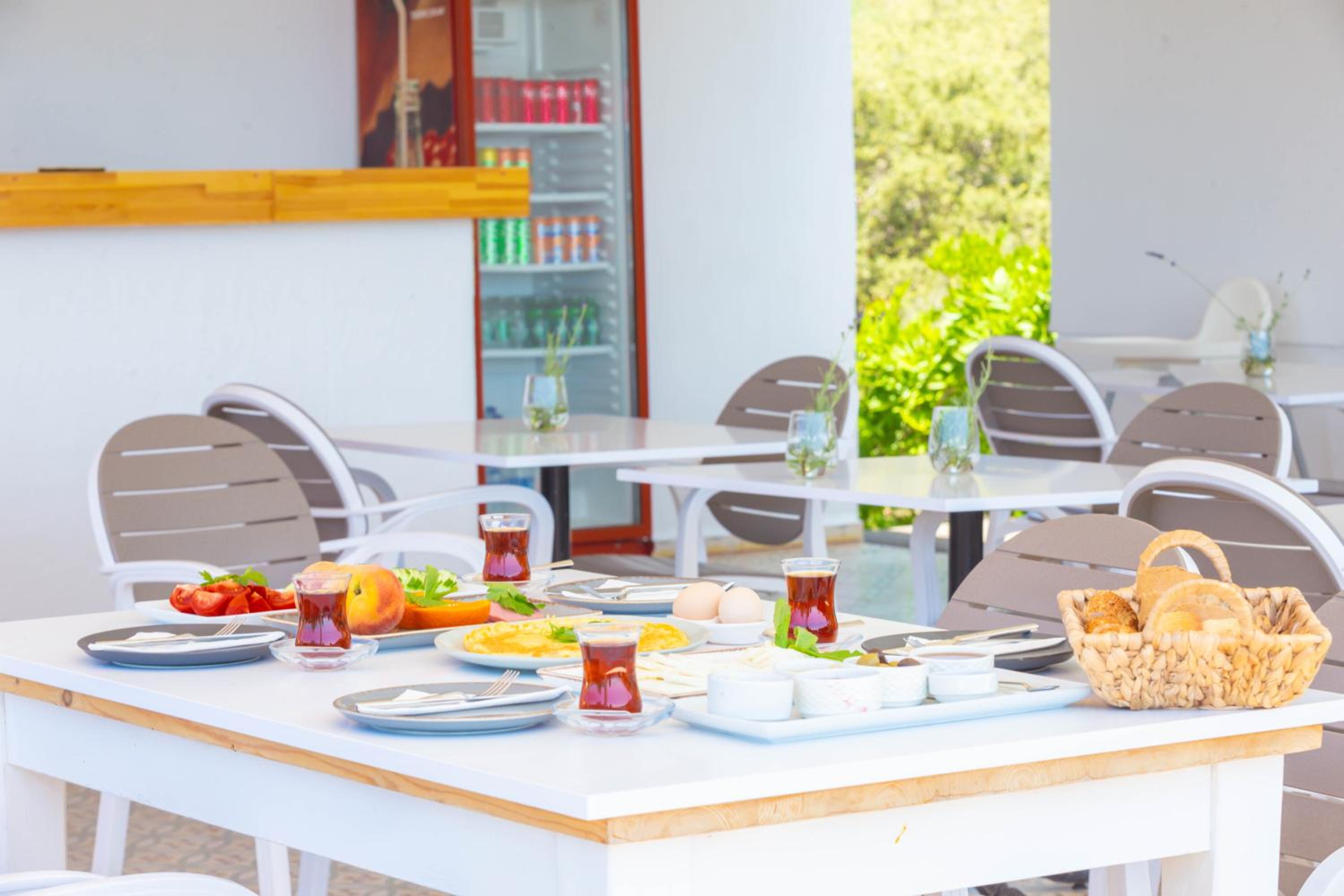 Sea Garden - Image 17