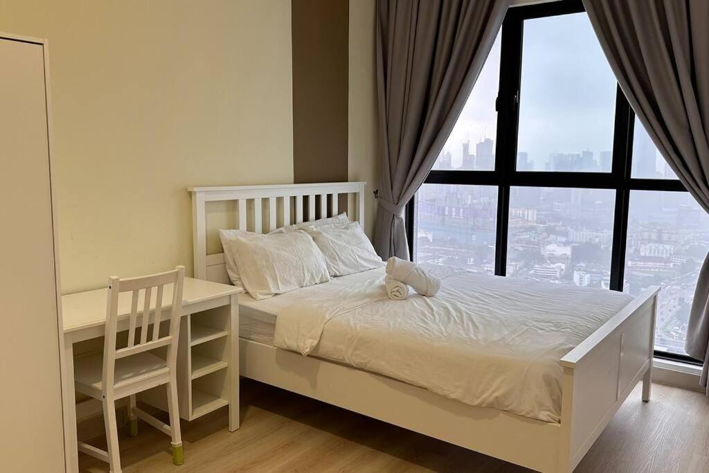 KLCC view Luxury family suites