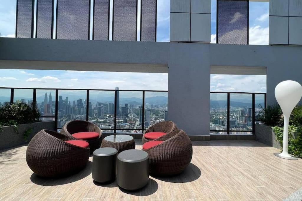 KLCC view Luxury family suites