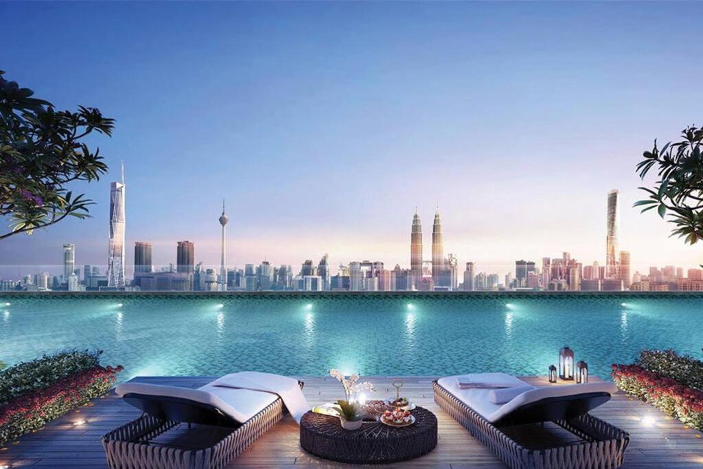 KLCC view Luxury family suites