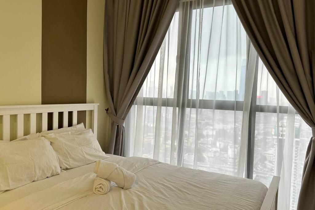 KLCC view Luxury family suites