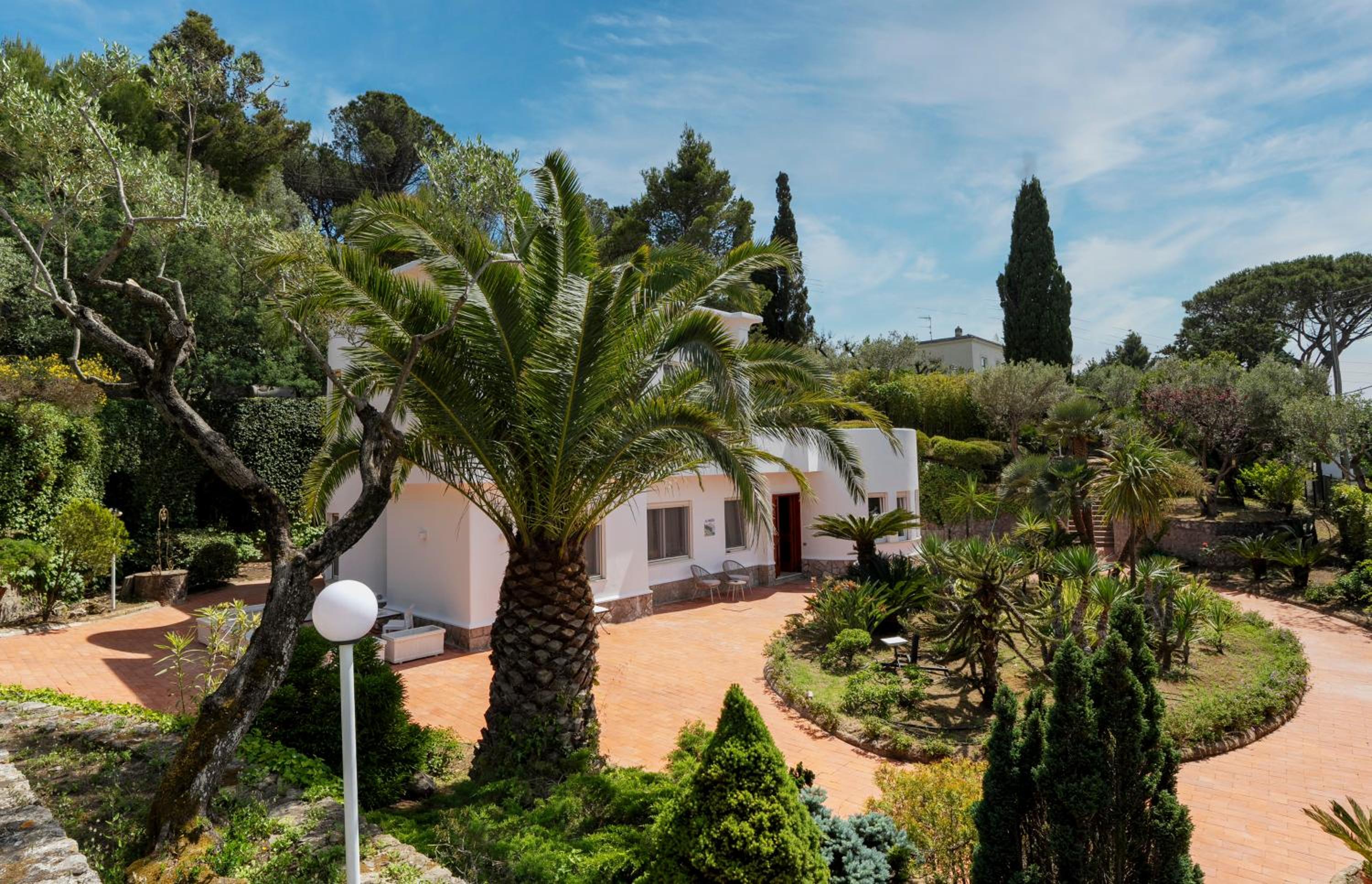 Villa Donna Carolina Capri view 5