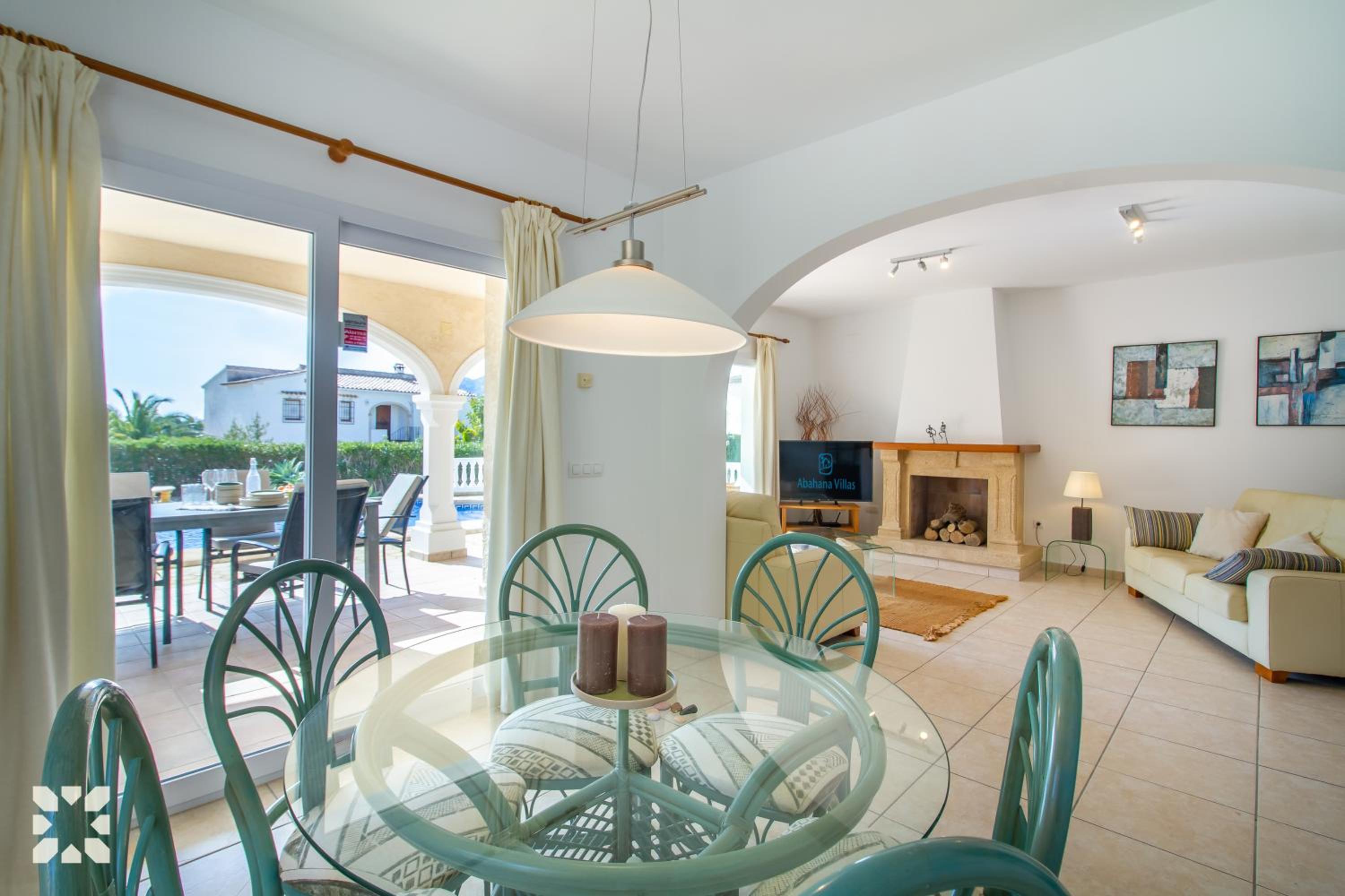 Villa La Paloma Blanca by Abahana Villas