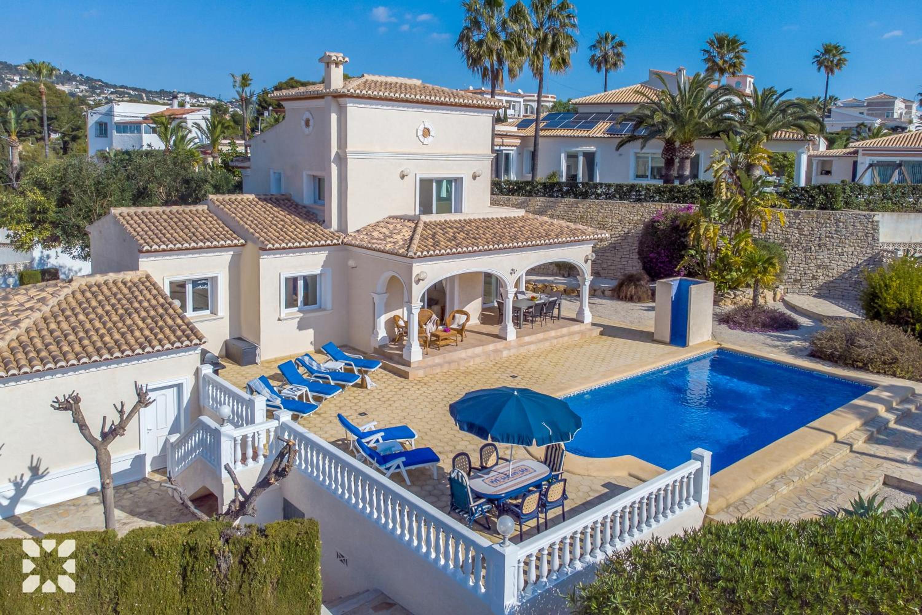 Villa La Paloma Blanca by Abahana Villas