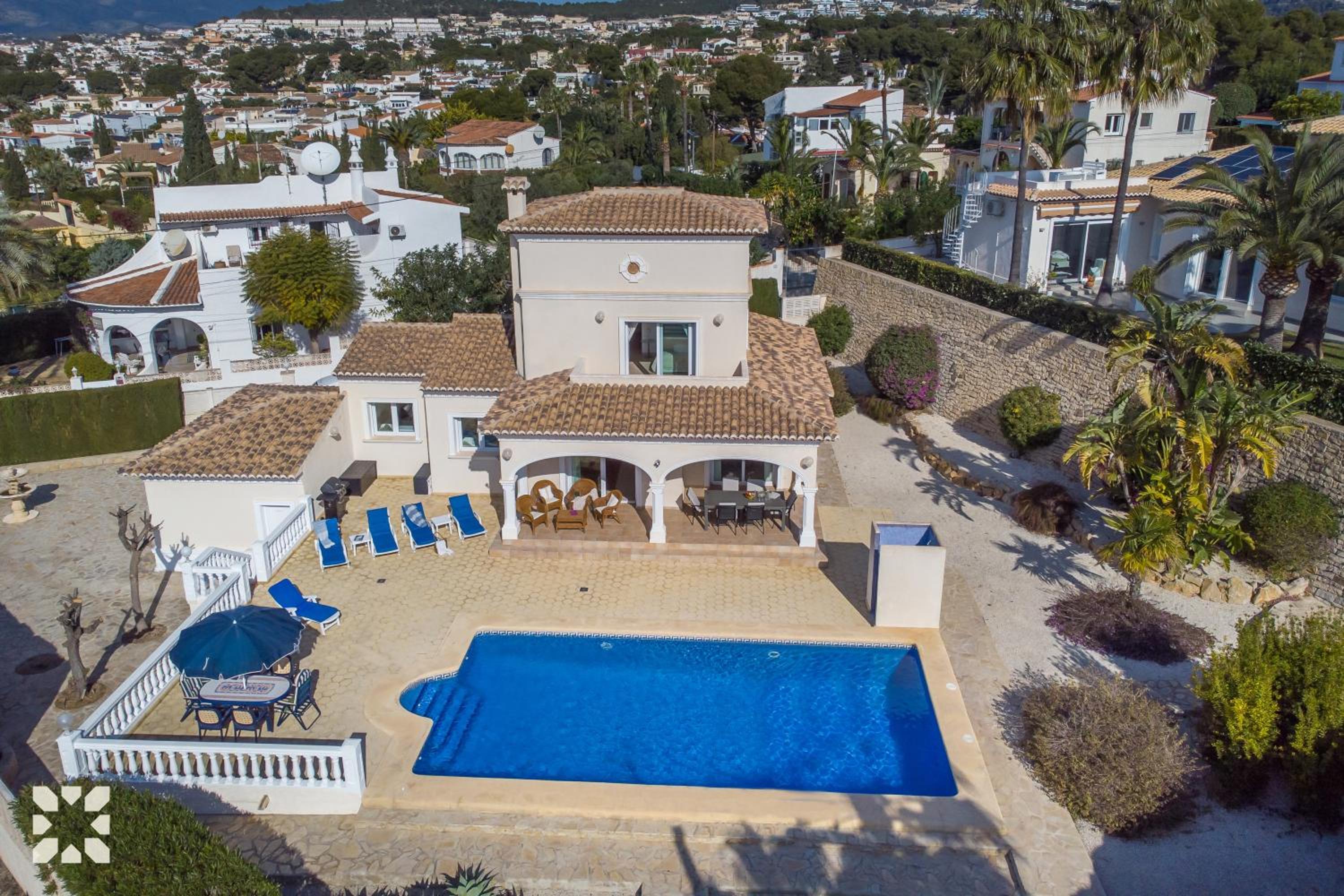 Villa La Paloma Blanca by Abahana Villas
