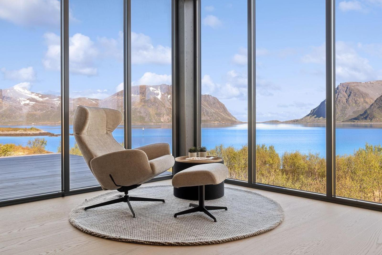 Lyngvær Arctic Pearl Lodge - Jacuzzi & Sauna - No 17
