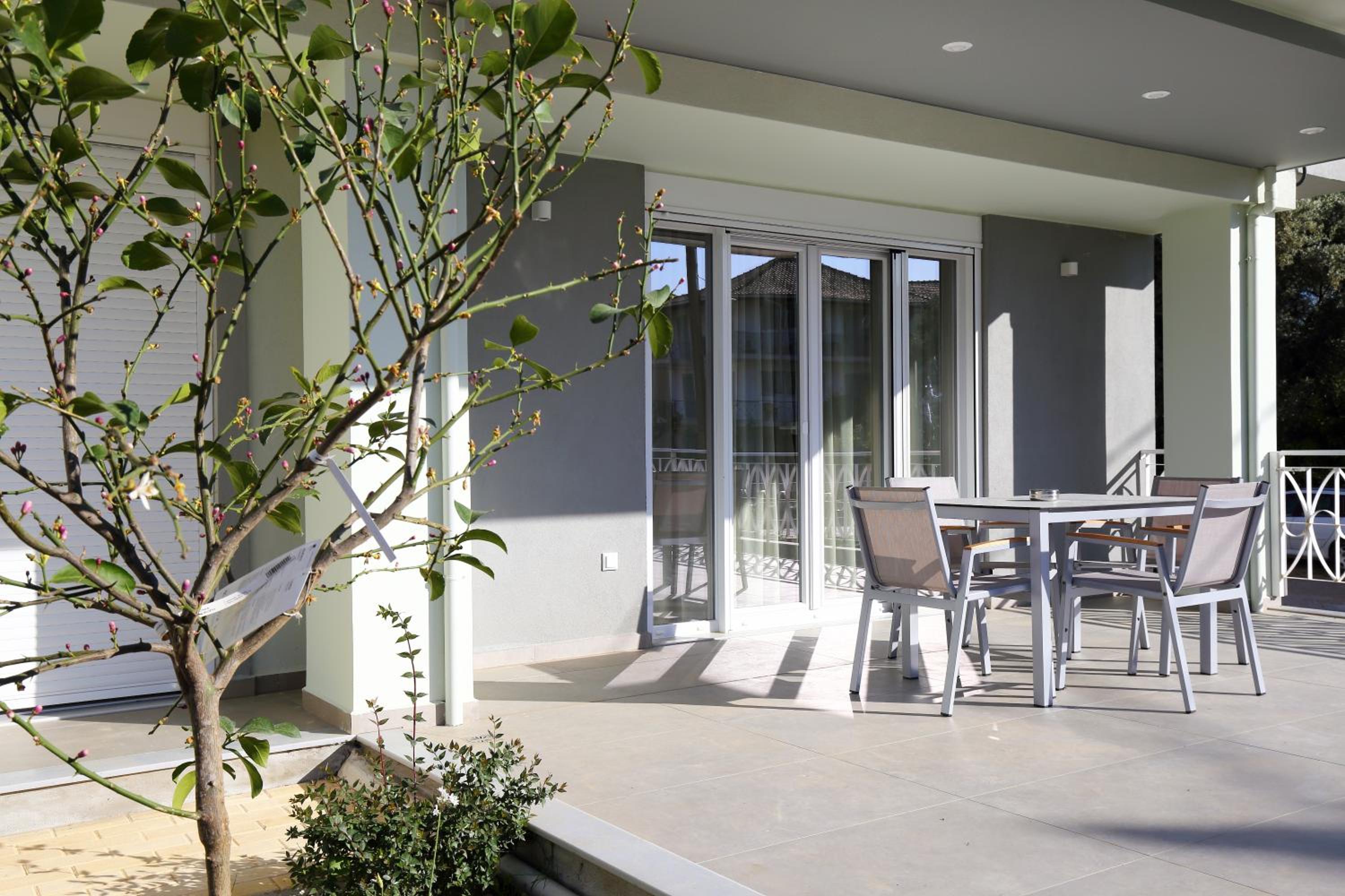 AquaVibe House