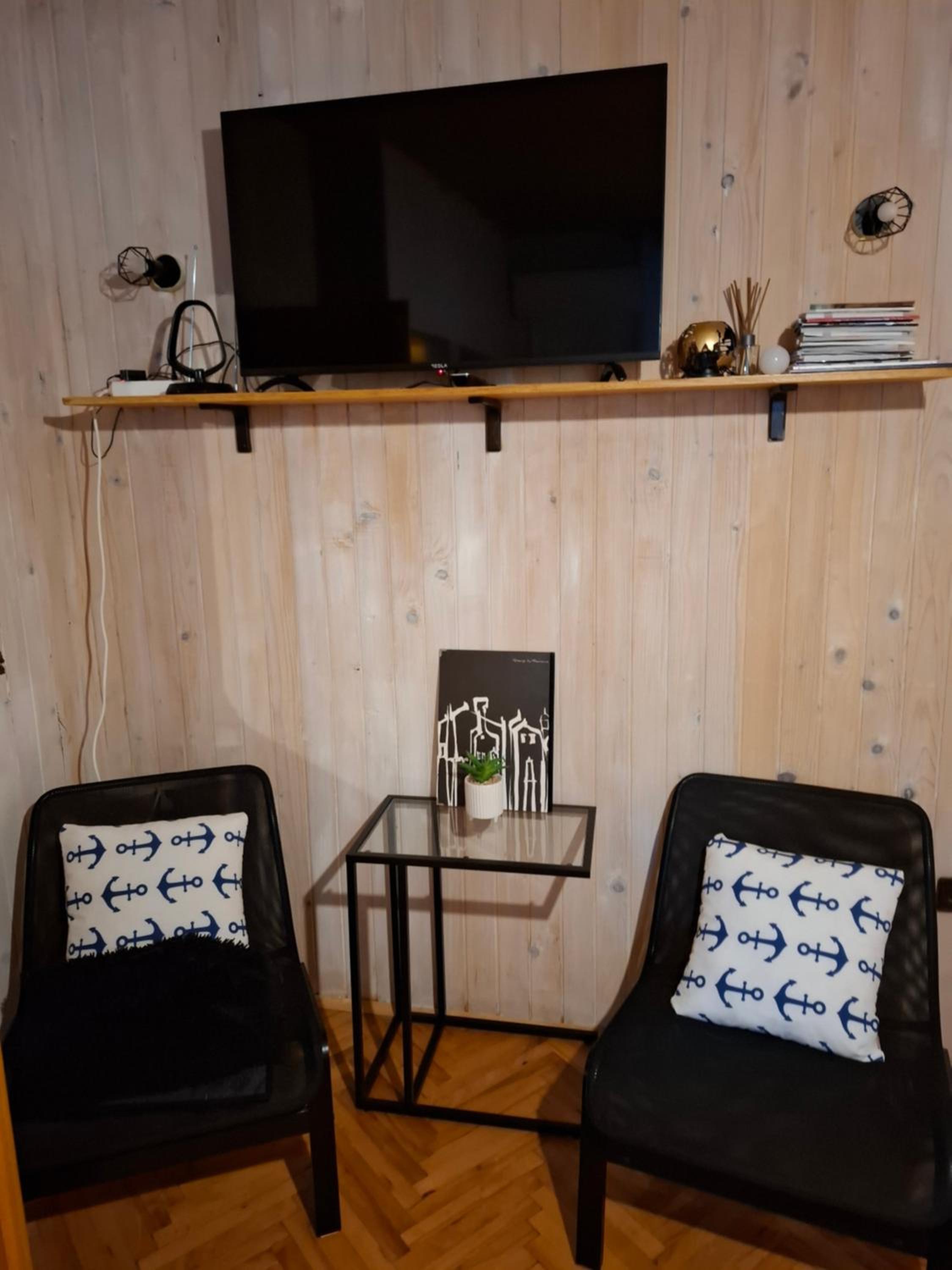 Studio Ella