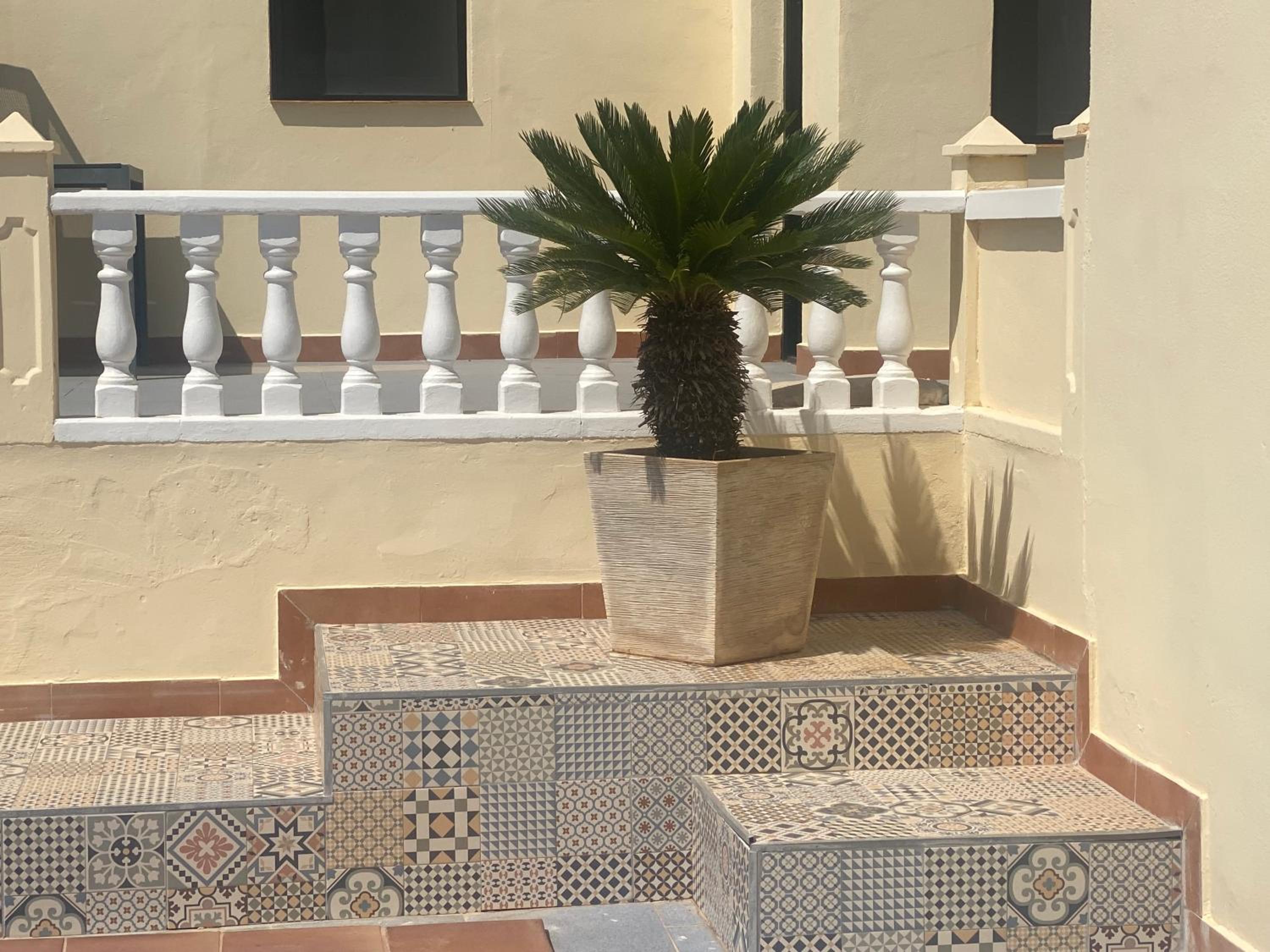 The Courtyard Studio Apartments