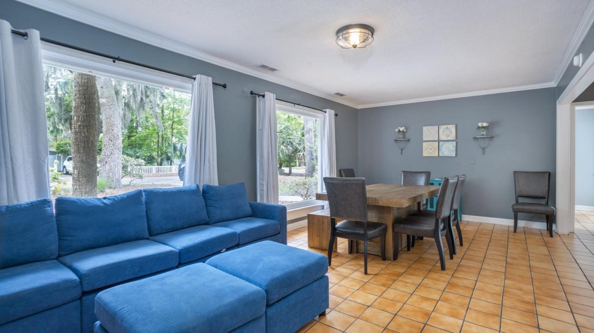 Pool Table, Pool & Spa, Forest Beach view 5