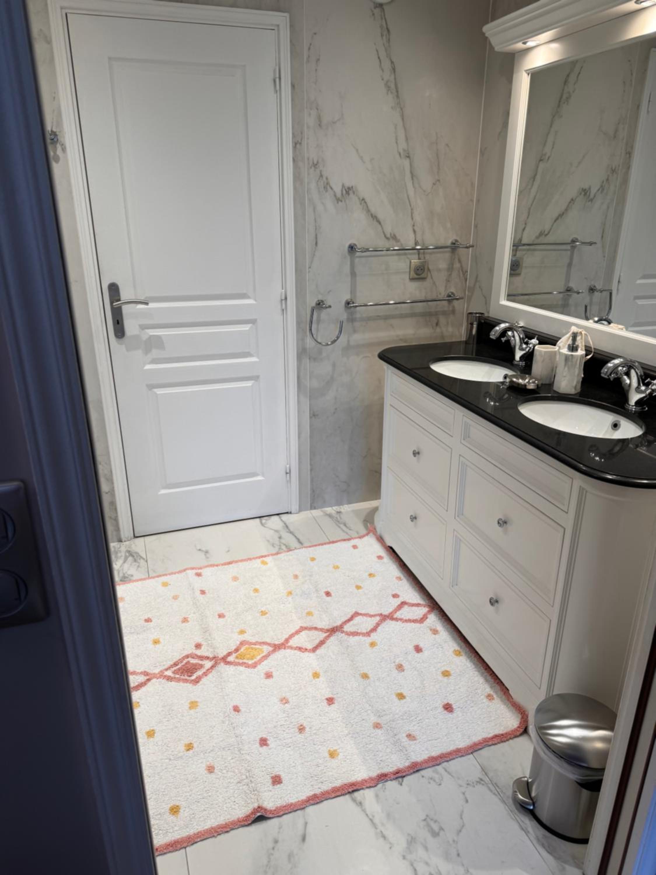 3 bedrooms with Tour Eiffel view