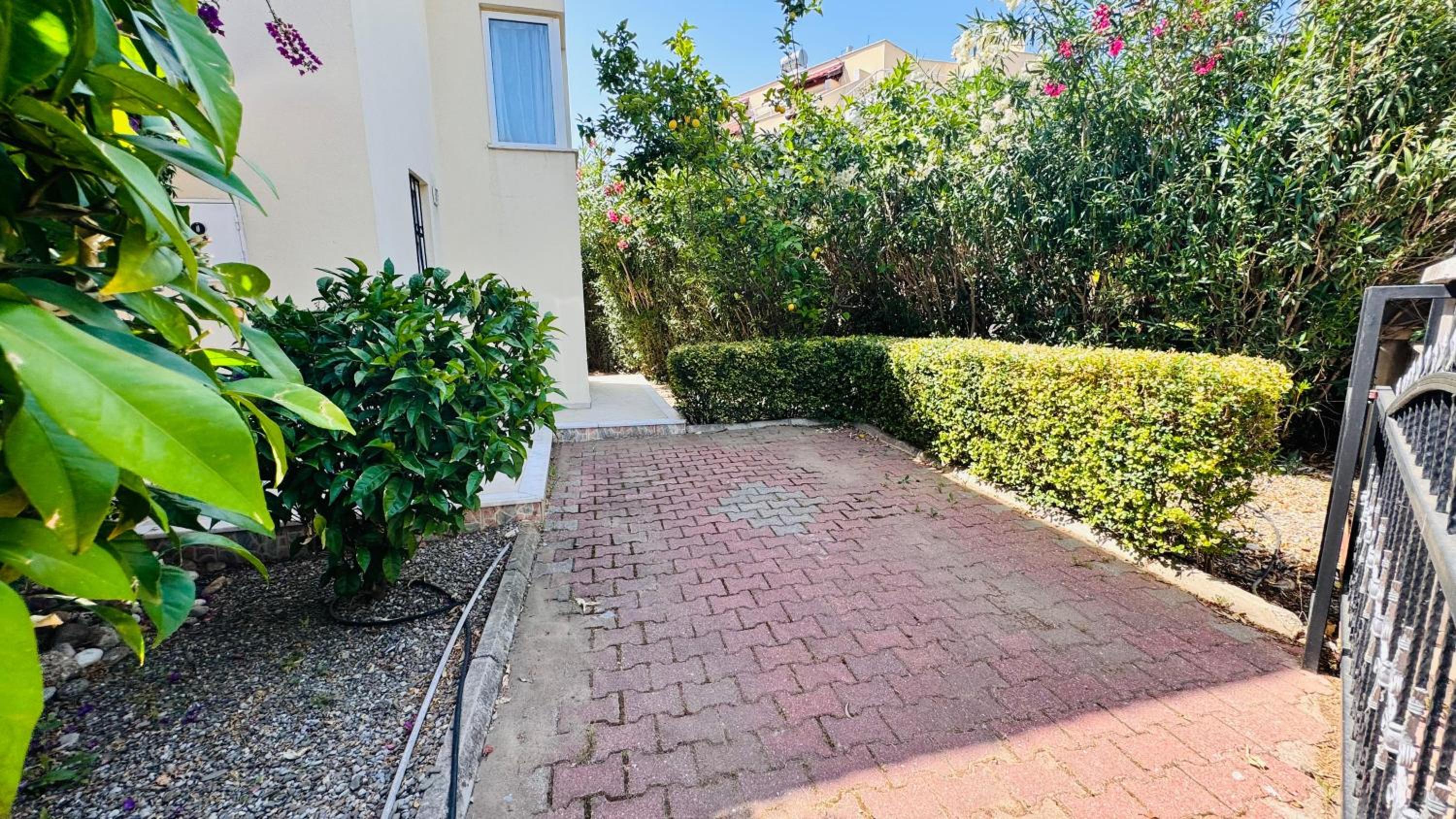Cozy 4BR villa with Pool in KadriyeBelek view 4