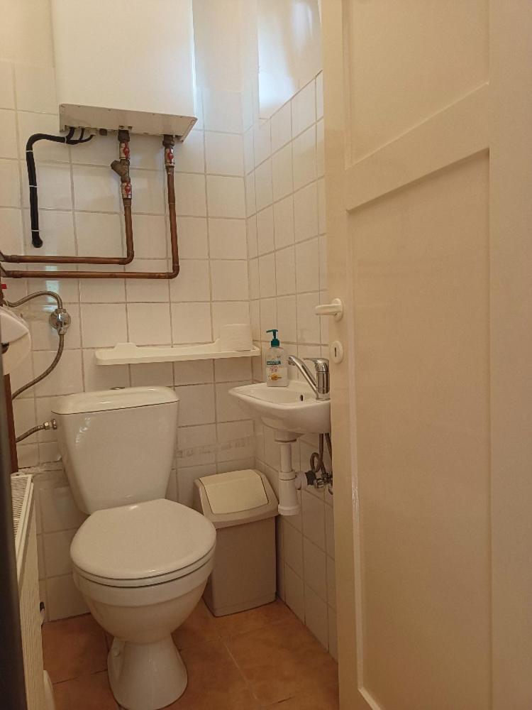 Lovely room and free parking