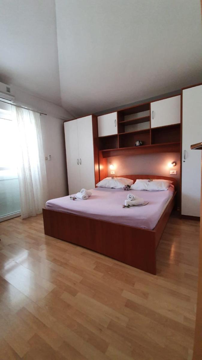 Apartmani Mare view 2