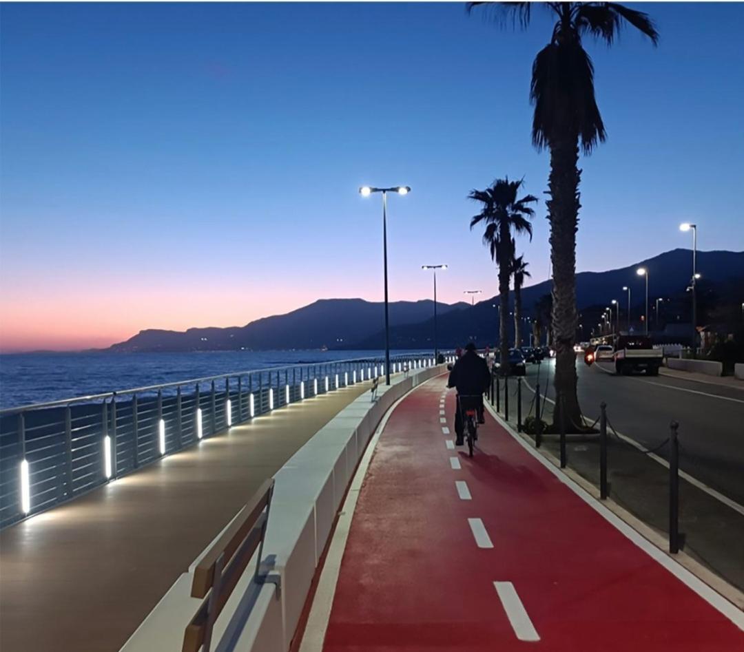 La Roja Grand apartement luxury 3 bedrooms view 5