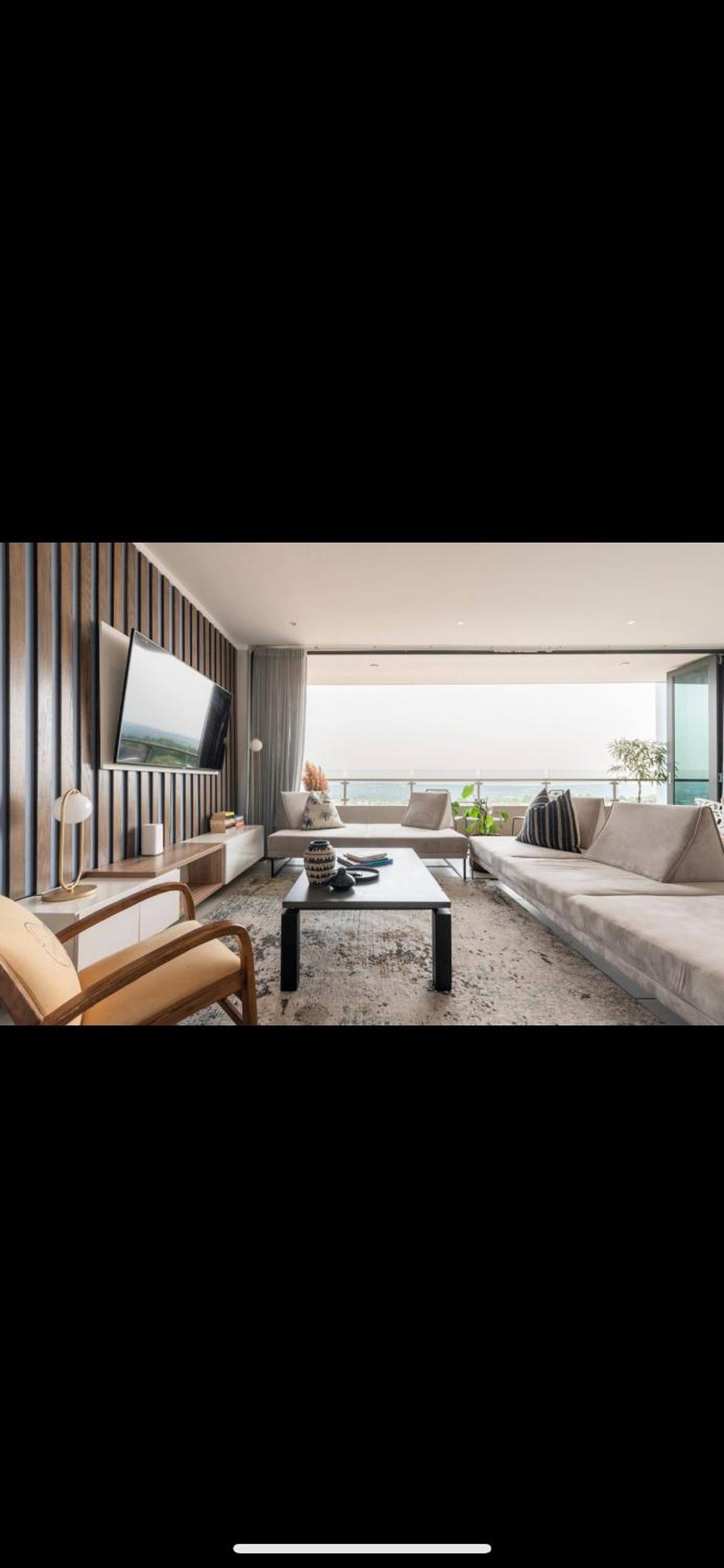 New Luxury Spacious Apartment