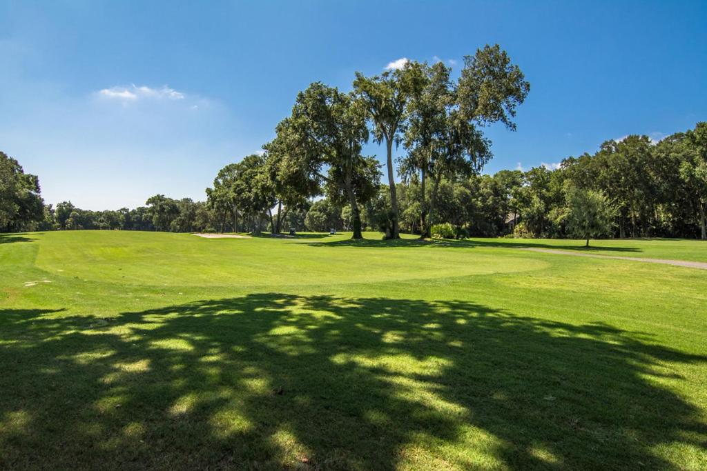 Complex Pool, Golf Course, Bikes view 5