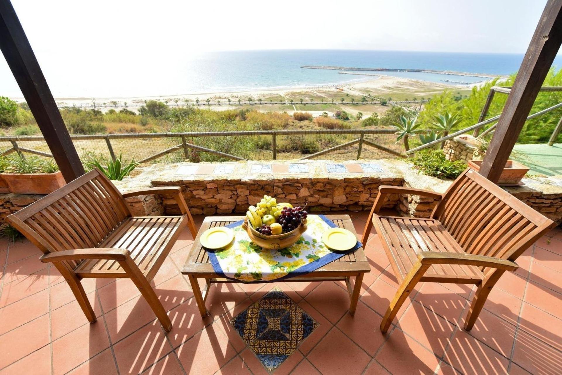 Ferienhaus mit Privatpool für 10 Personen in Porto Palo, Sizilien view 2