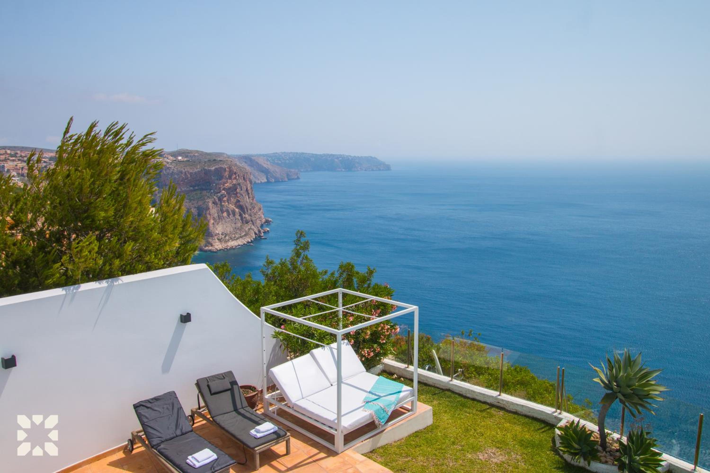 Villa Lighthouse by Abahana Villas view 4