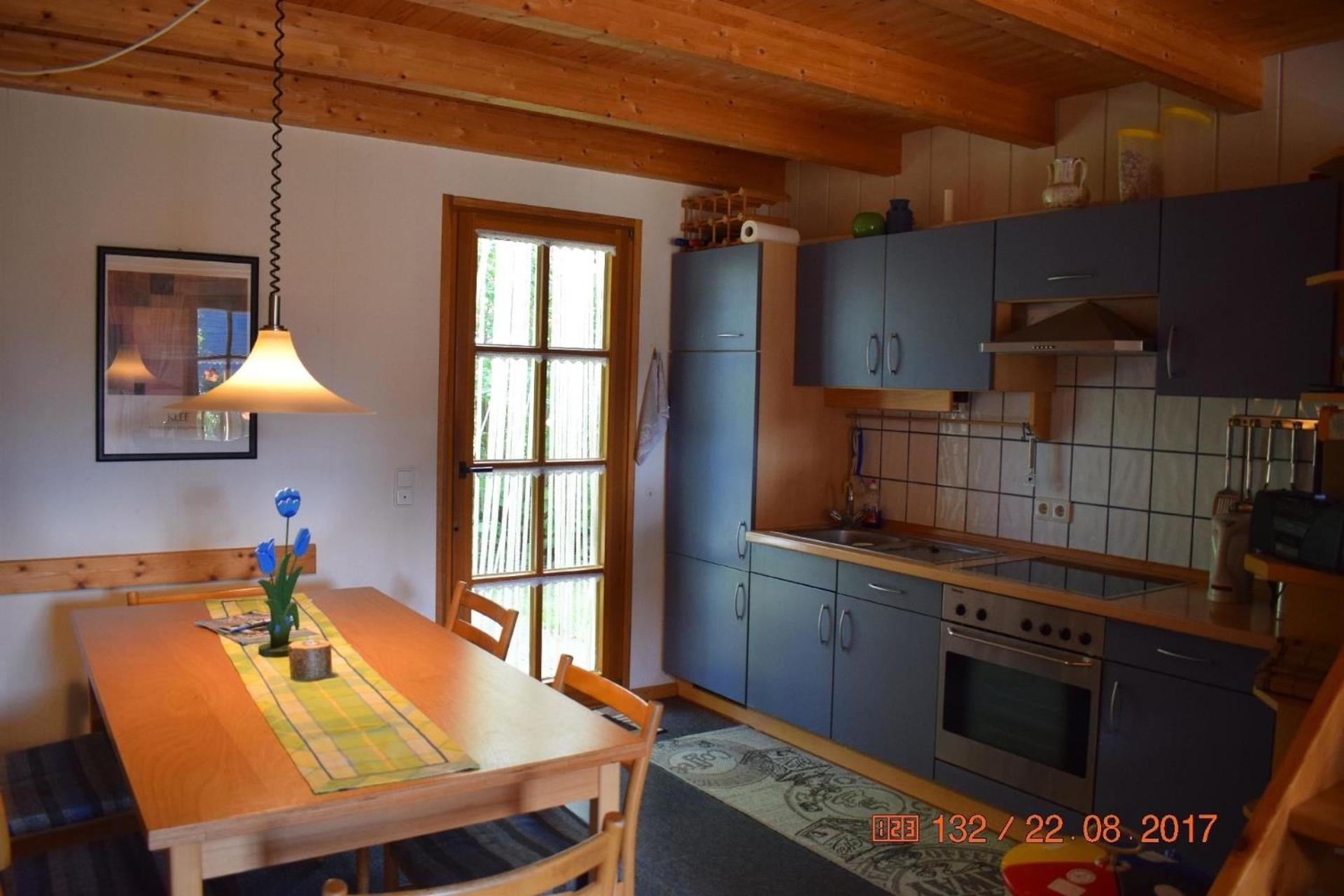 Freistehendes Ferienhaus in Heede mit Terrasse, Garten und Grill