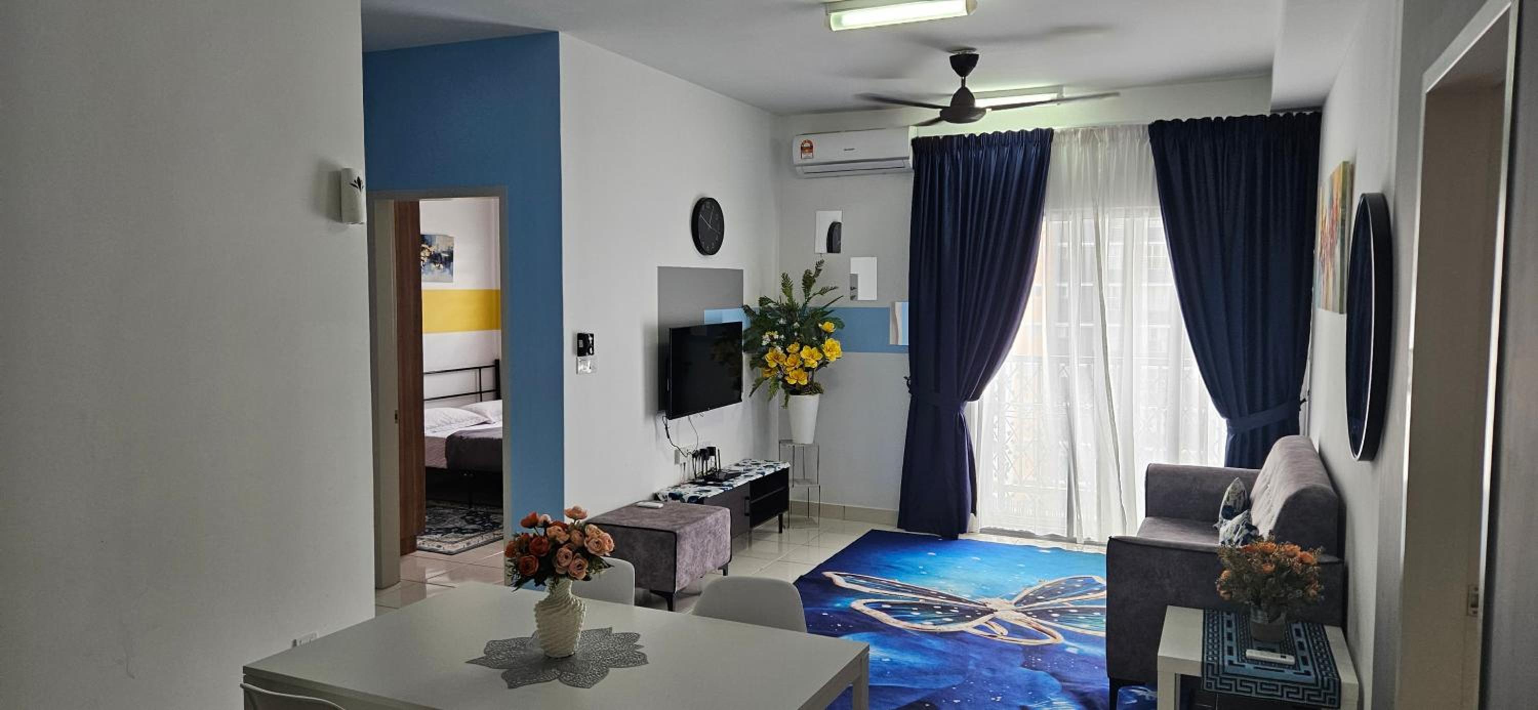 2 Bedroom with Balcony View KLIA photo 3