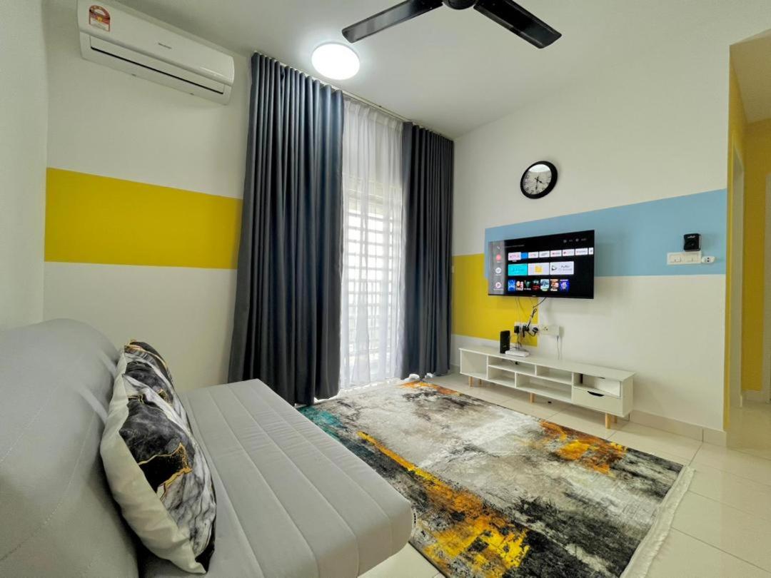 2 Bedroom with Balcony View KLIA photo 2