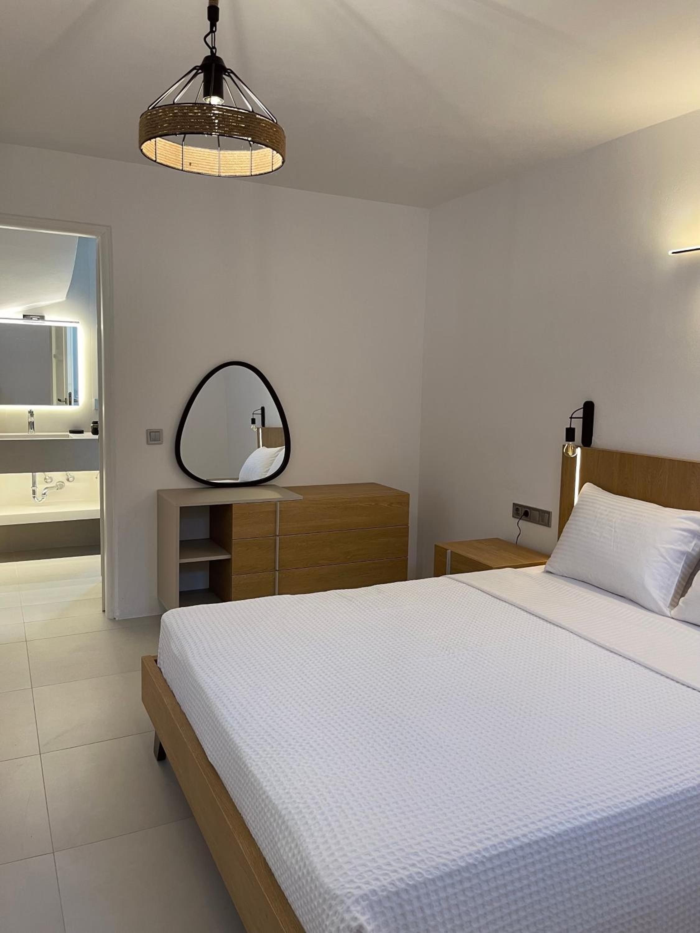 Yara Residence