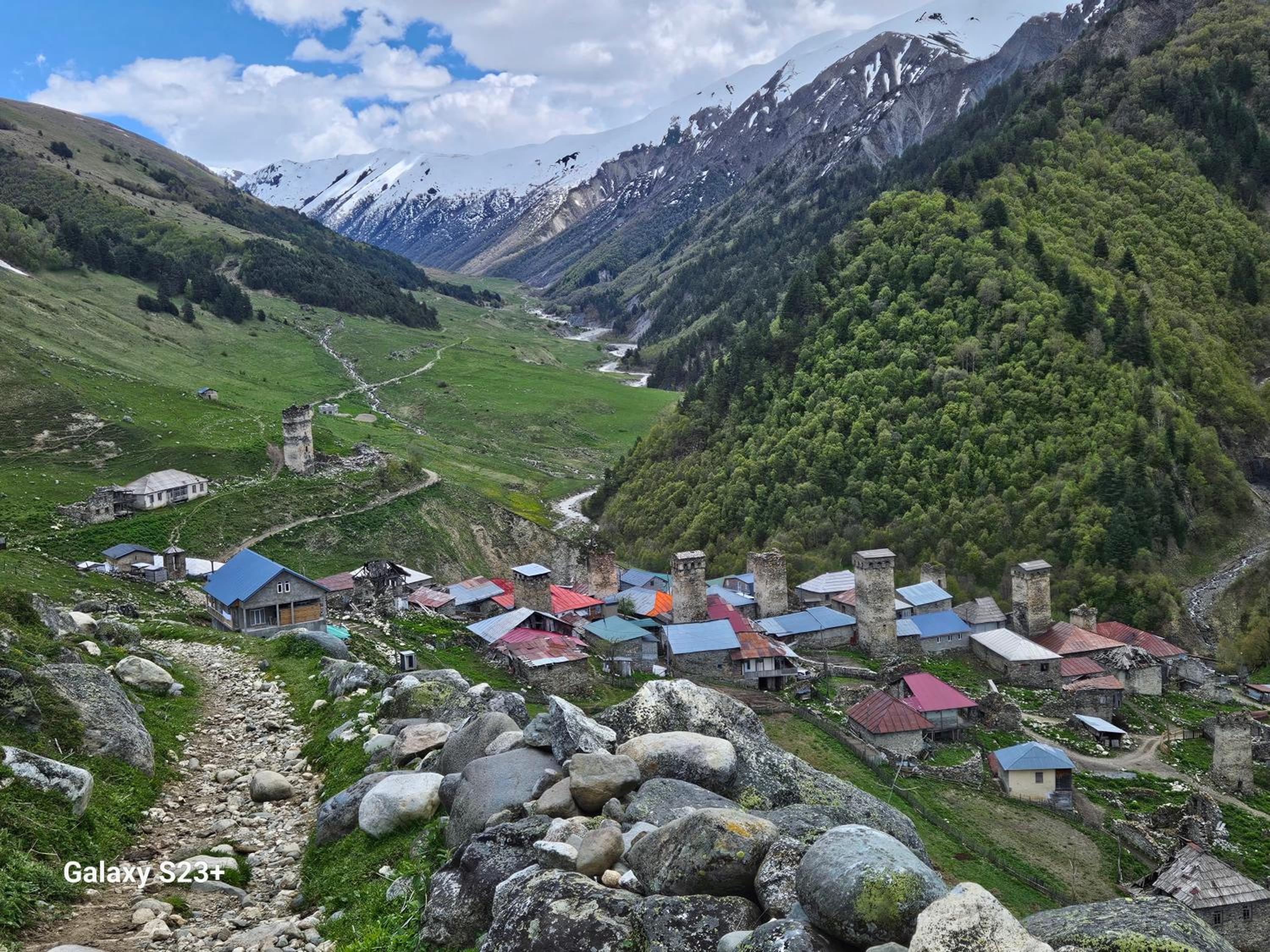 MURQVAMI Guesthouse