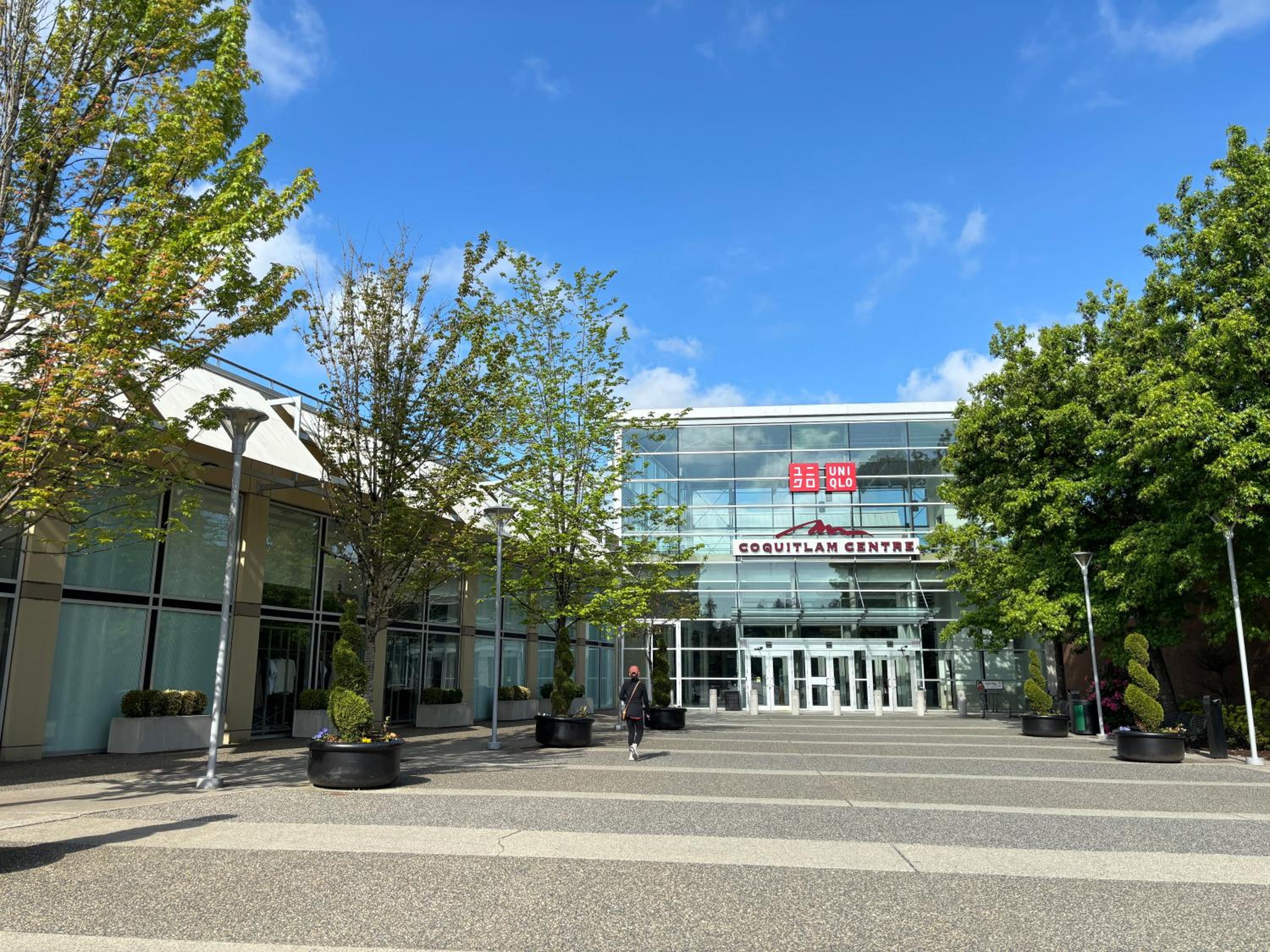Coquitlam center, 2 bedroom suite, walking to skytrain