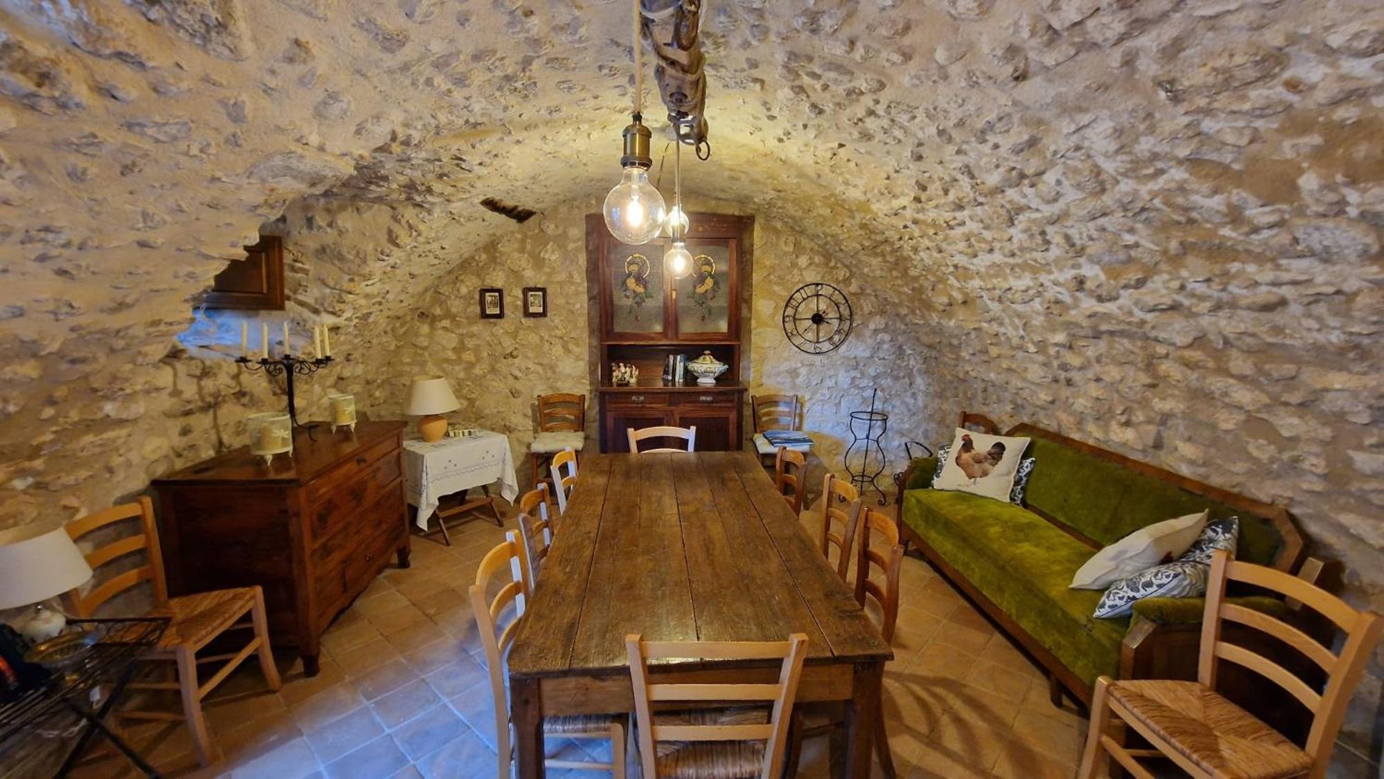 Palazzo Pirro Dimora Storica