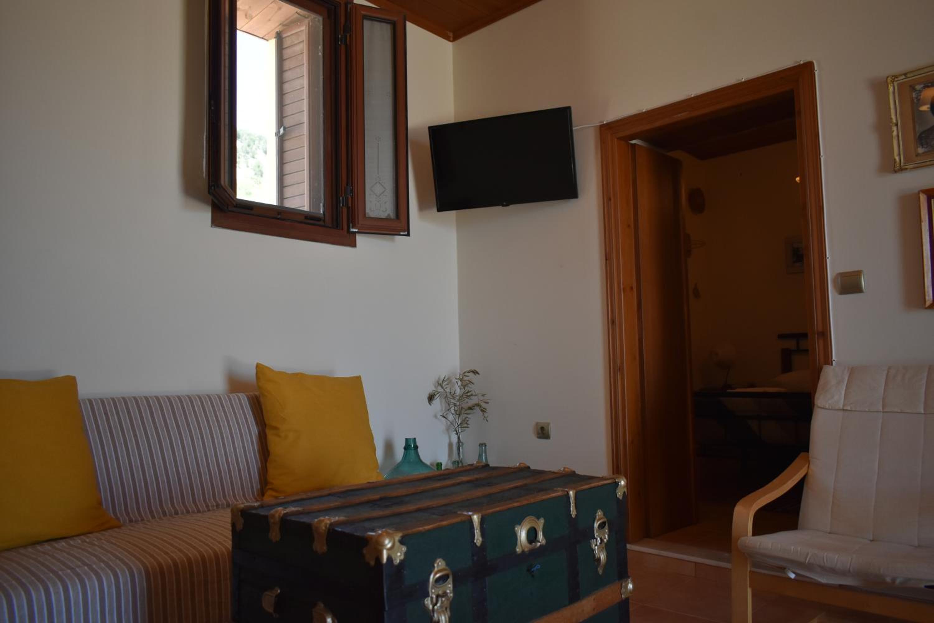 Lithos House