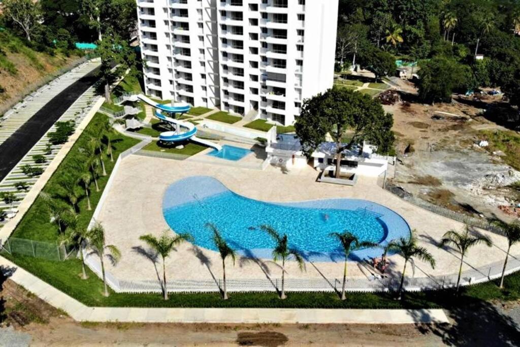 Apartasol en zona Acuatica tipo Resort