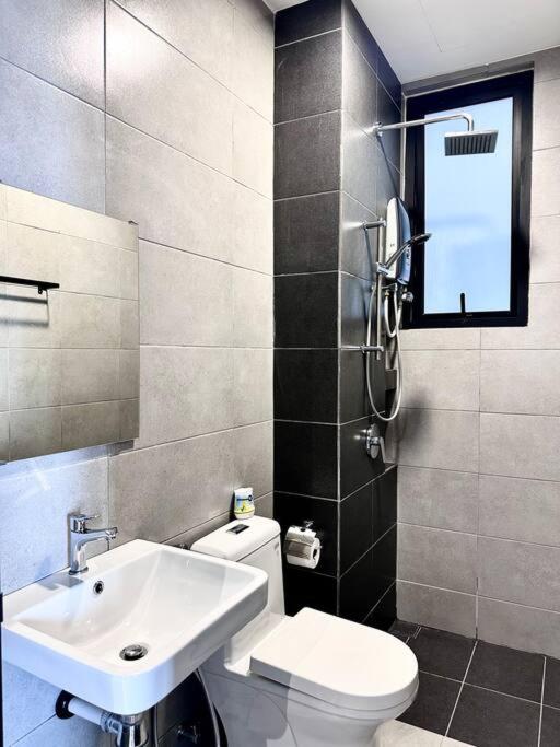 Hakuna Matata Apartment Urban Suites Jelutong photo 6
