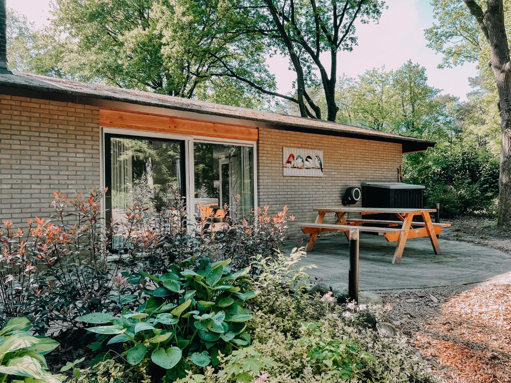 Forest Bungalow 2 * Hottub & Sauna * Natuur view 4