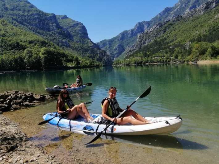 Kula Duo en Metković — human